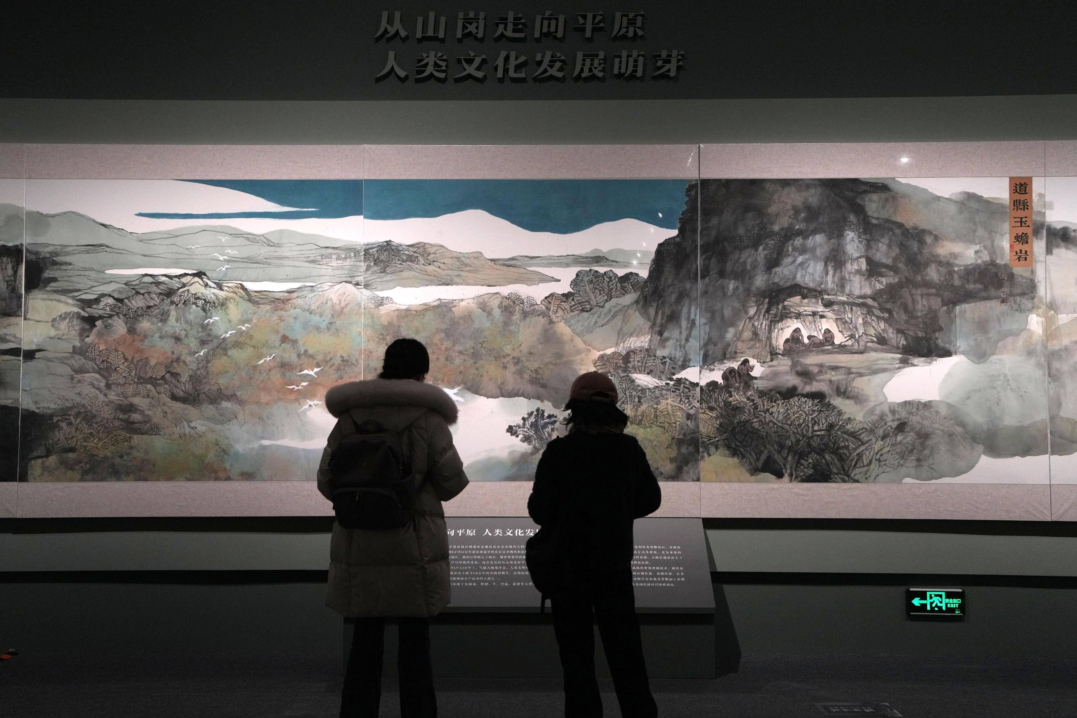 湖南省博6月新展：湖湘文化与叶锦添新东方美学的时空重构