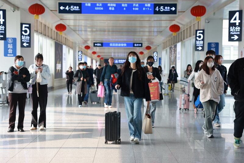 拥有“如意行”驾乘险，出行更顺畅！,人保财险 _2025年境外油田服务行业投资机会分析