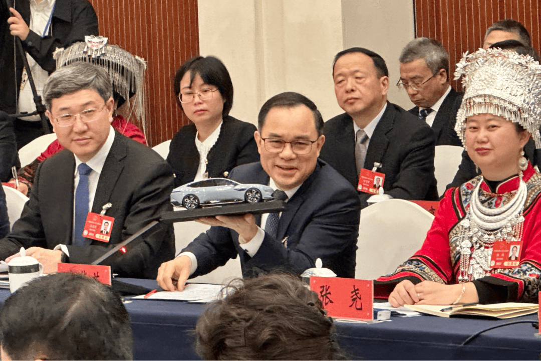 国家能源局局长王宏志：专项整治光伏产业“内卷式”竞争