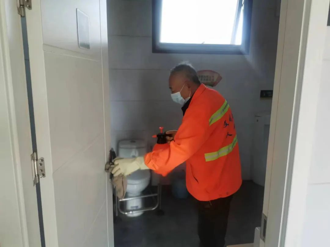 竟然用公厕粪便造假 诺辉退市启示录