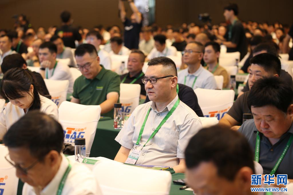 2025年中国铝型材行业：技术创新与市场扩张，企业如何破局?_人保服务,拥有“如意行”驾乘险，出行更顺畅！