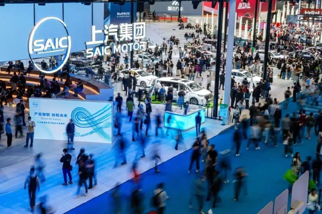 上汽集团上半年扣非净利增432.21% 单月销售“六连涨”