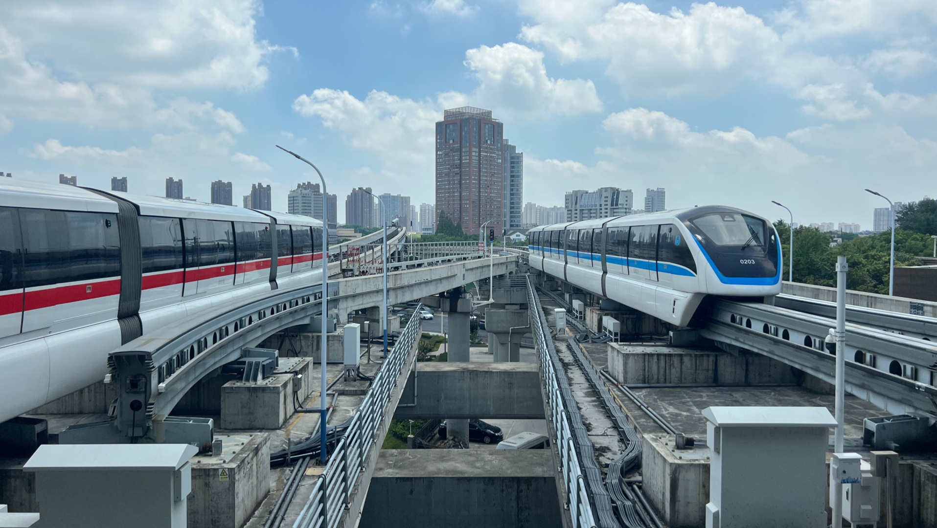 北京：轨道交通列车最高运行速度提升至每小时120公里