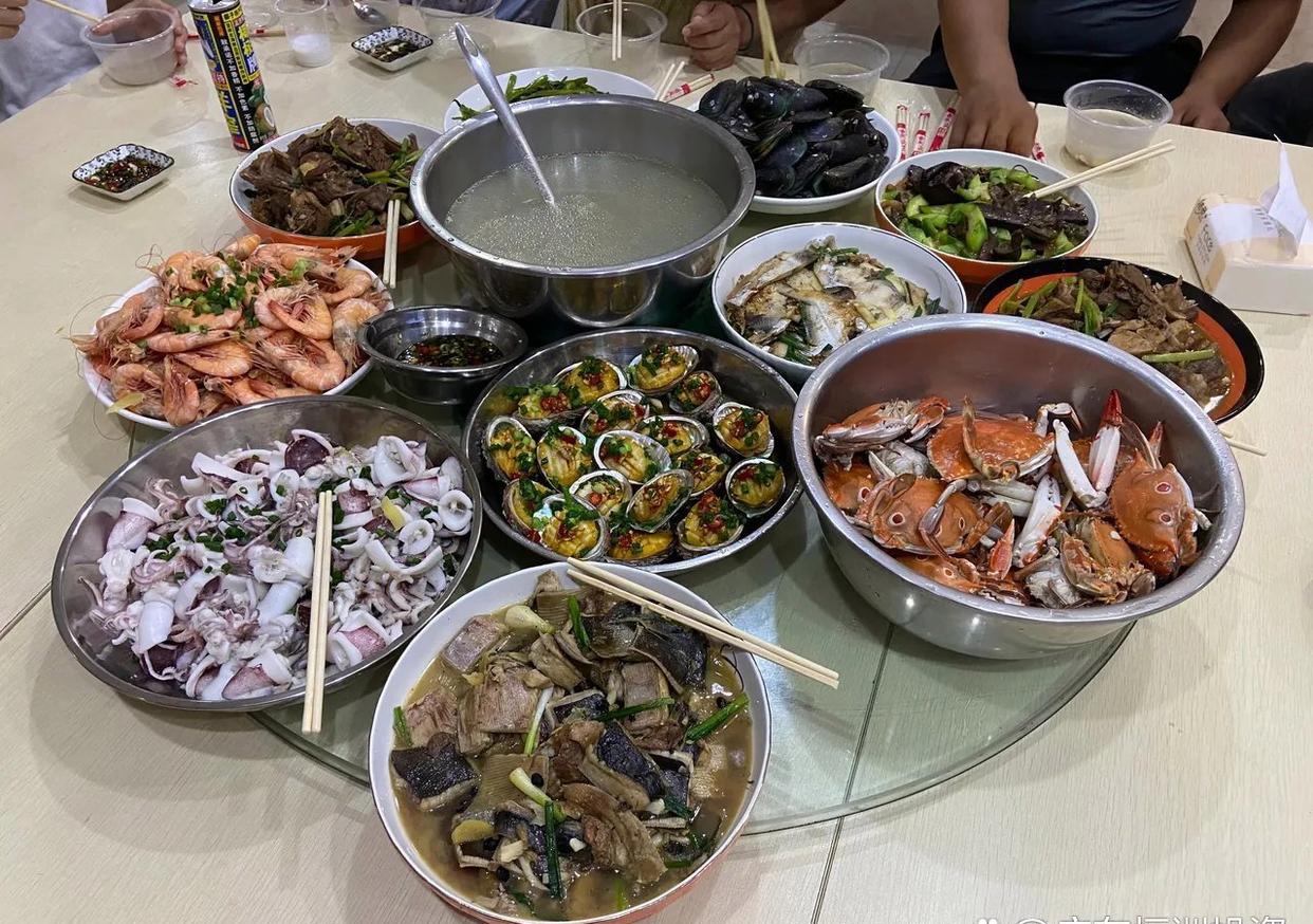 渔船最快今晚归来 开渔后海鲜更便宜