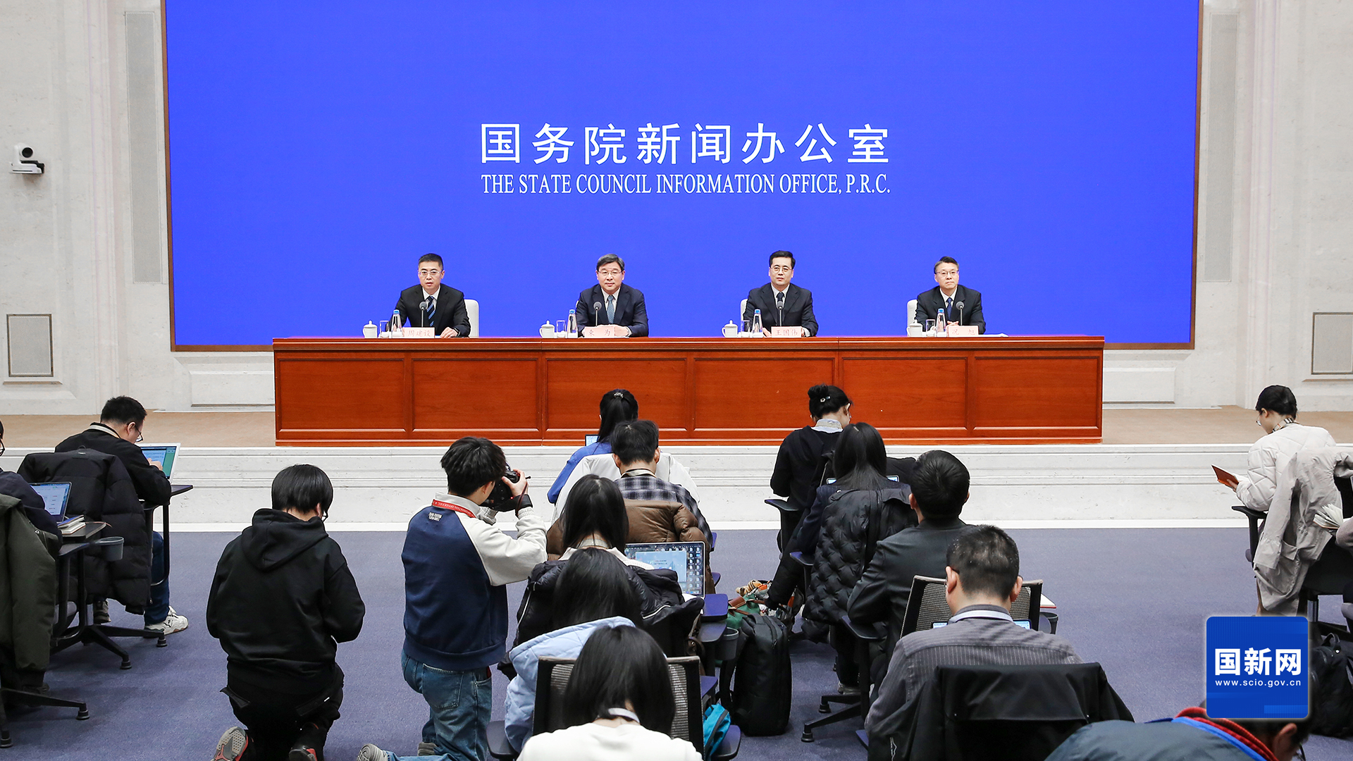 今日看点|国新办将举行介绍第二十五届中国国际投资贸易洽谈会有关情况新闻发布会