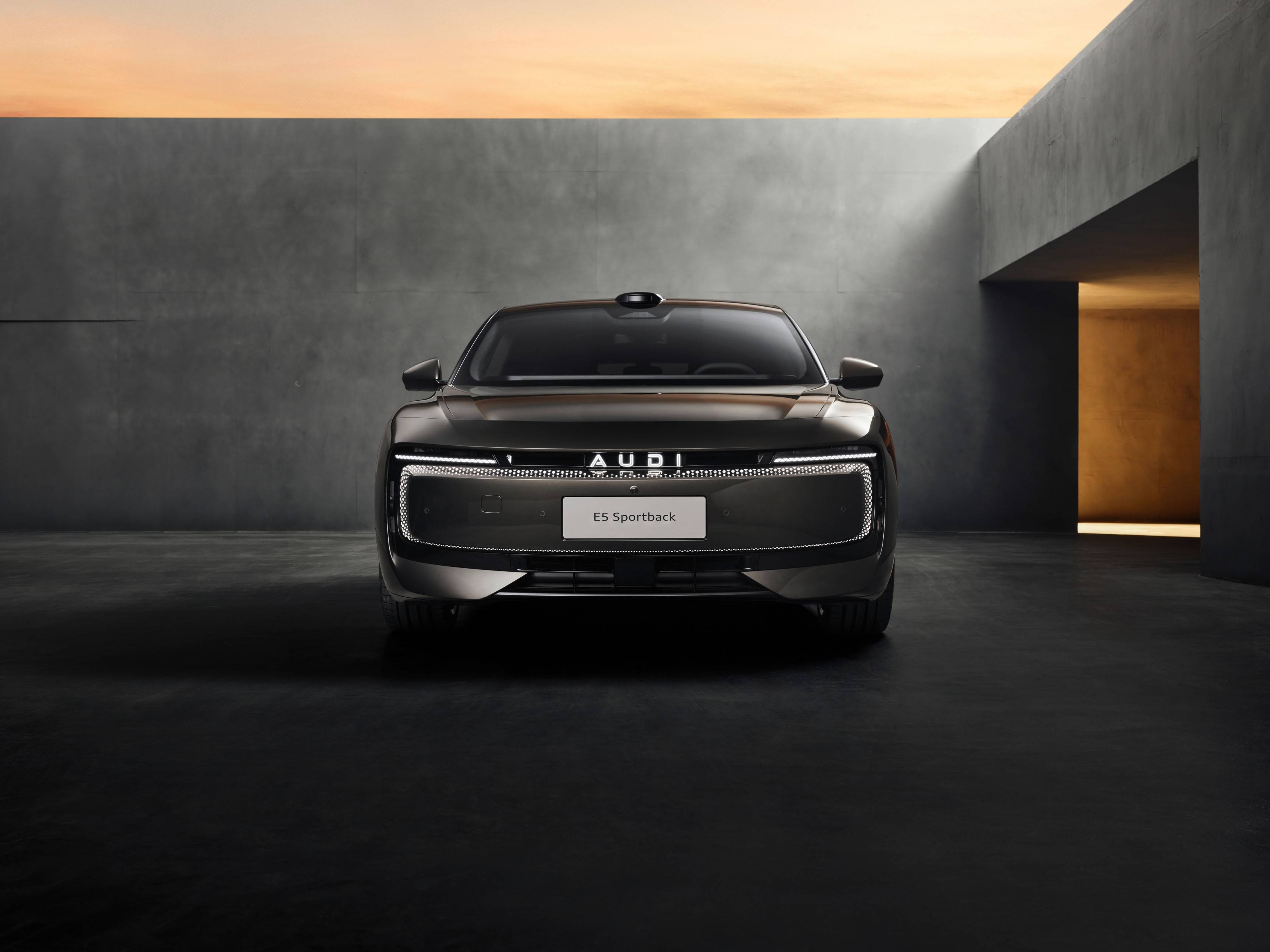 人保伴您前行,人保服务_2024建筑幕墙行业现状及趋势：绿色建筑、科技创新、信息化等将成为行业新一轮成长周期的重要推动力