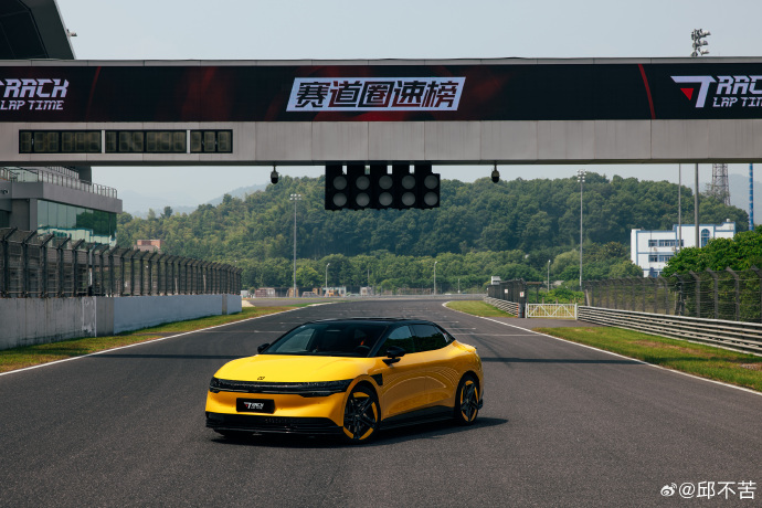 科技赛道秀“肌肉”，头部险企还将打造这些硬实力