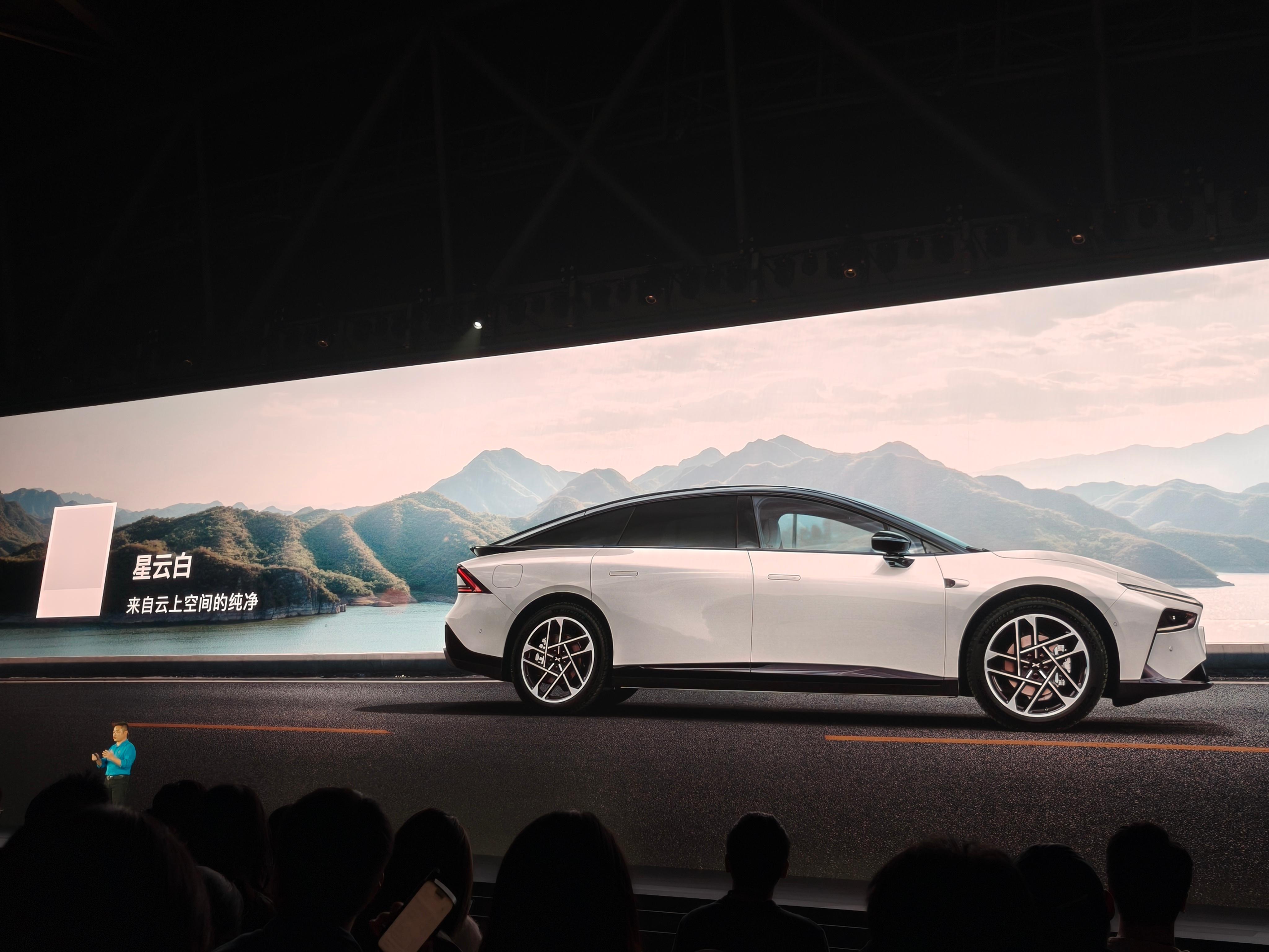 主打AI与三电技术 全新小鹏P7 21.98万起售