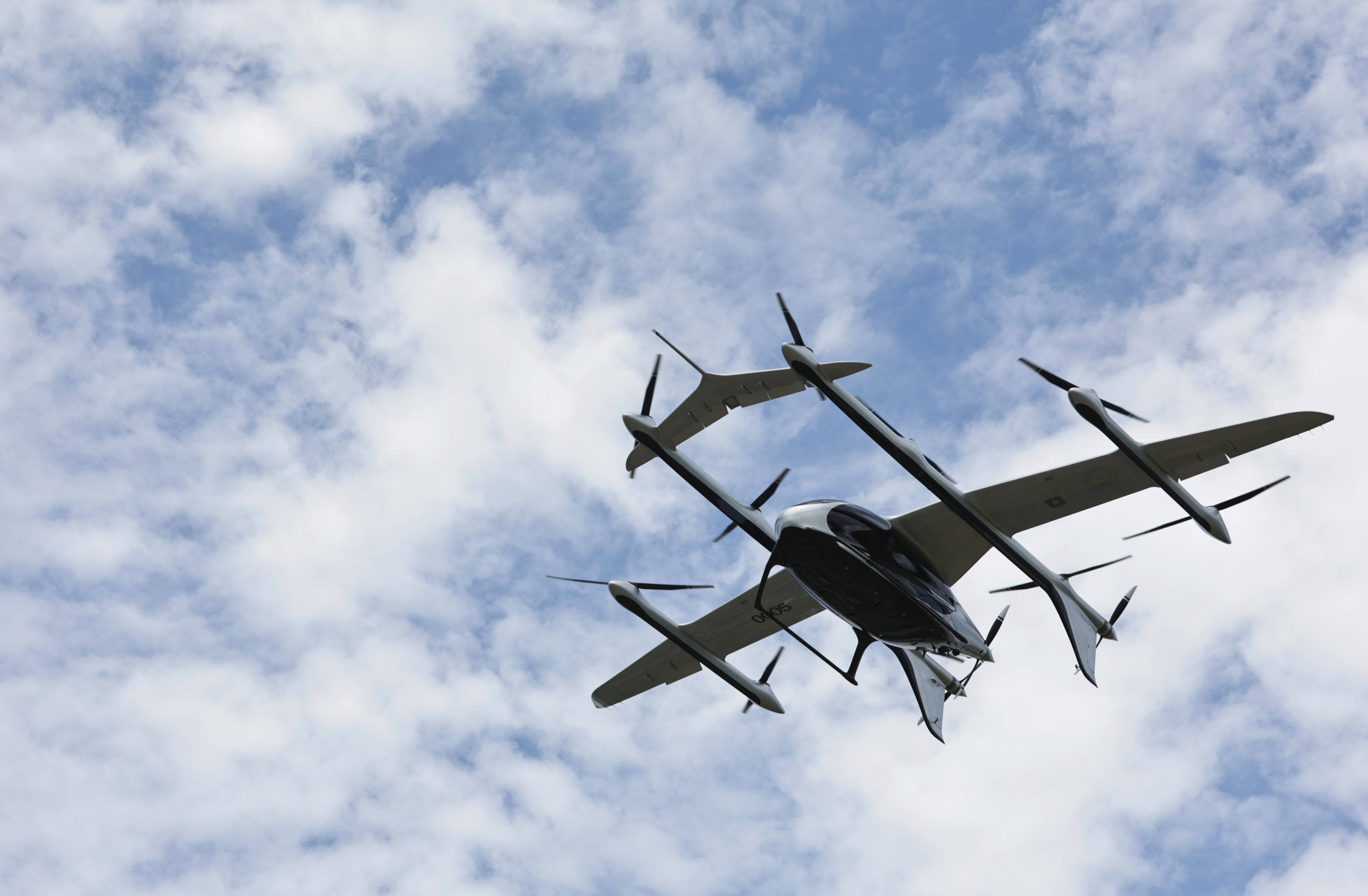 我国低空装备产品数量超400万台