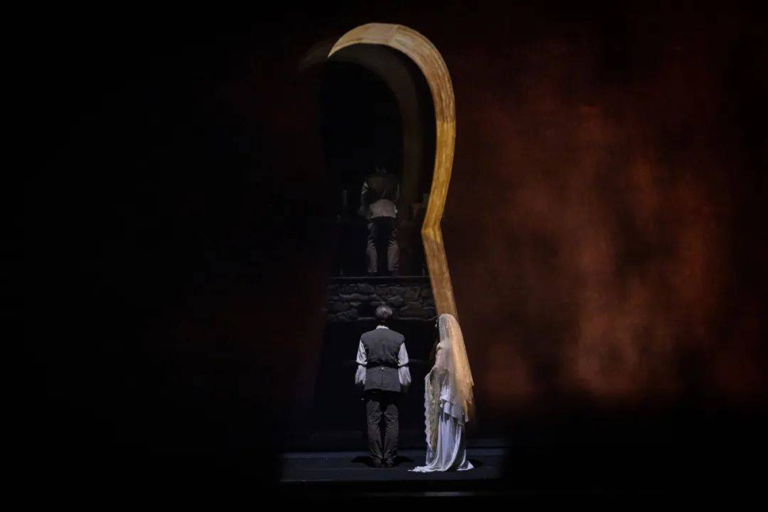 《神曲》：跨越700年的震撼