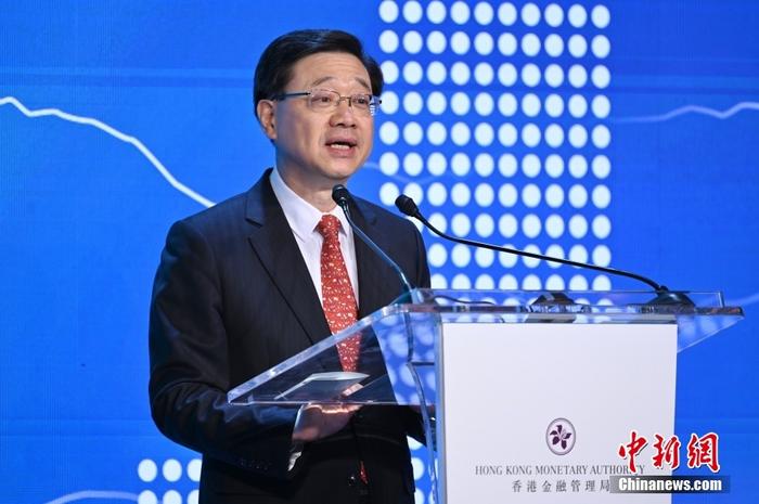 李家超：于2026年内成立“香港药物及医疗器械监督管理中心”