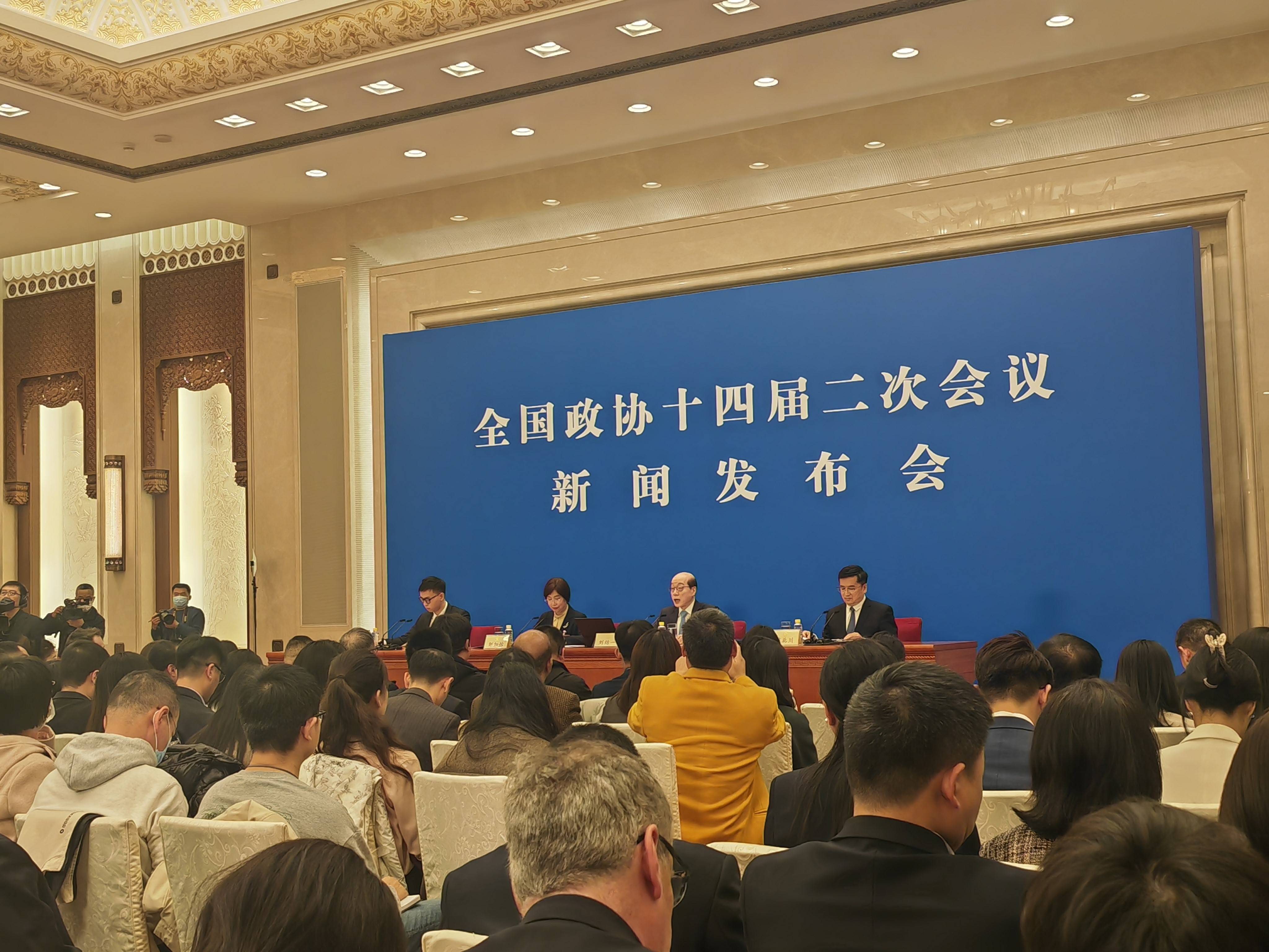 财政部部长蓝佛安：财政政策始终留有后手 未来财政政策发力空间依然充足