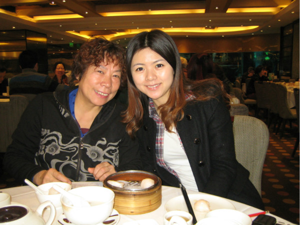 61岁北京退休女“青年”勇闯香港