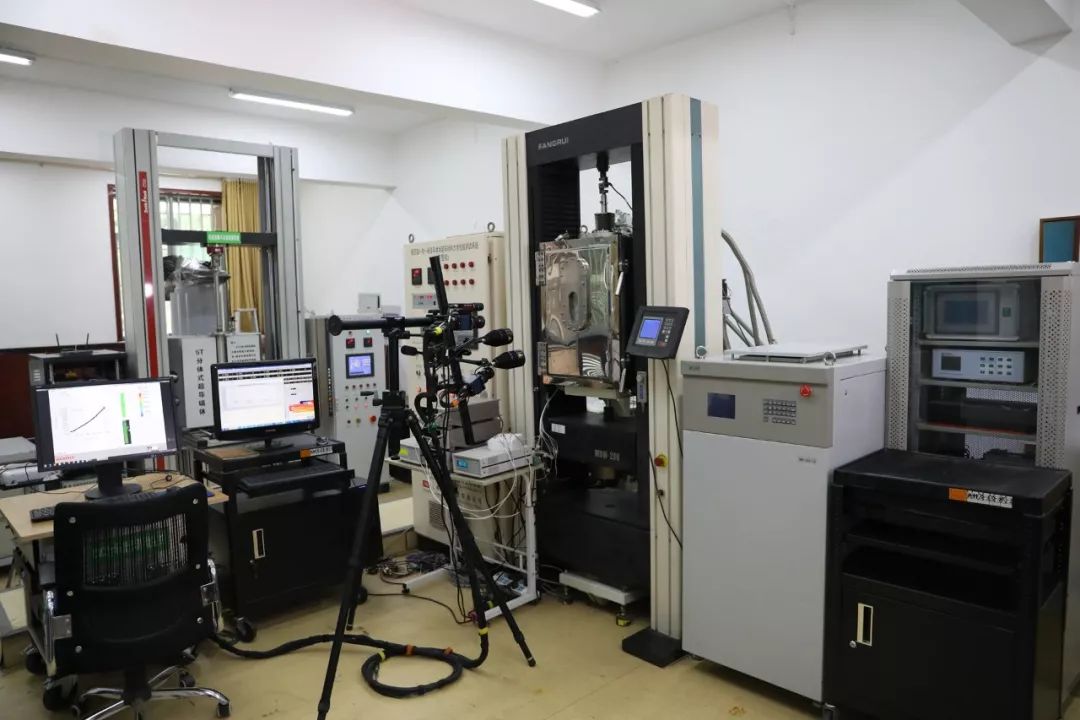 精智达：向国内重点客户交付首台高速测试机