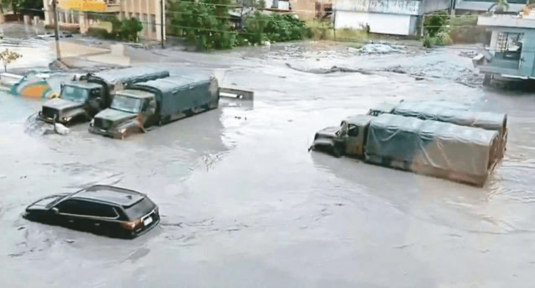 超强台风“桦加沙”直击广东:市民有序“囤菜”,多地宣布“五停”