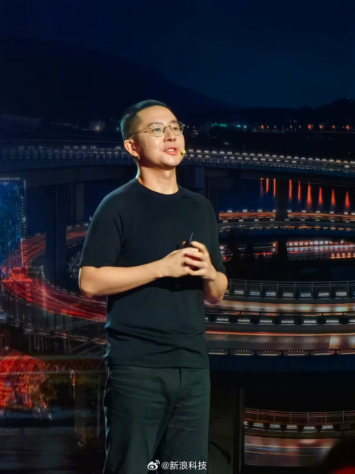 奔驰13亿元入股千里科技成为第五大股东