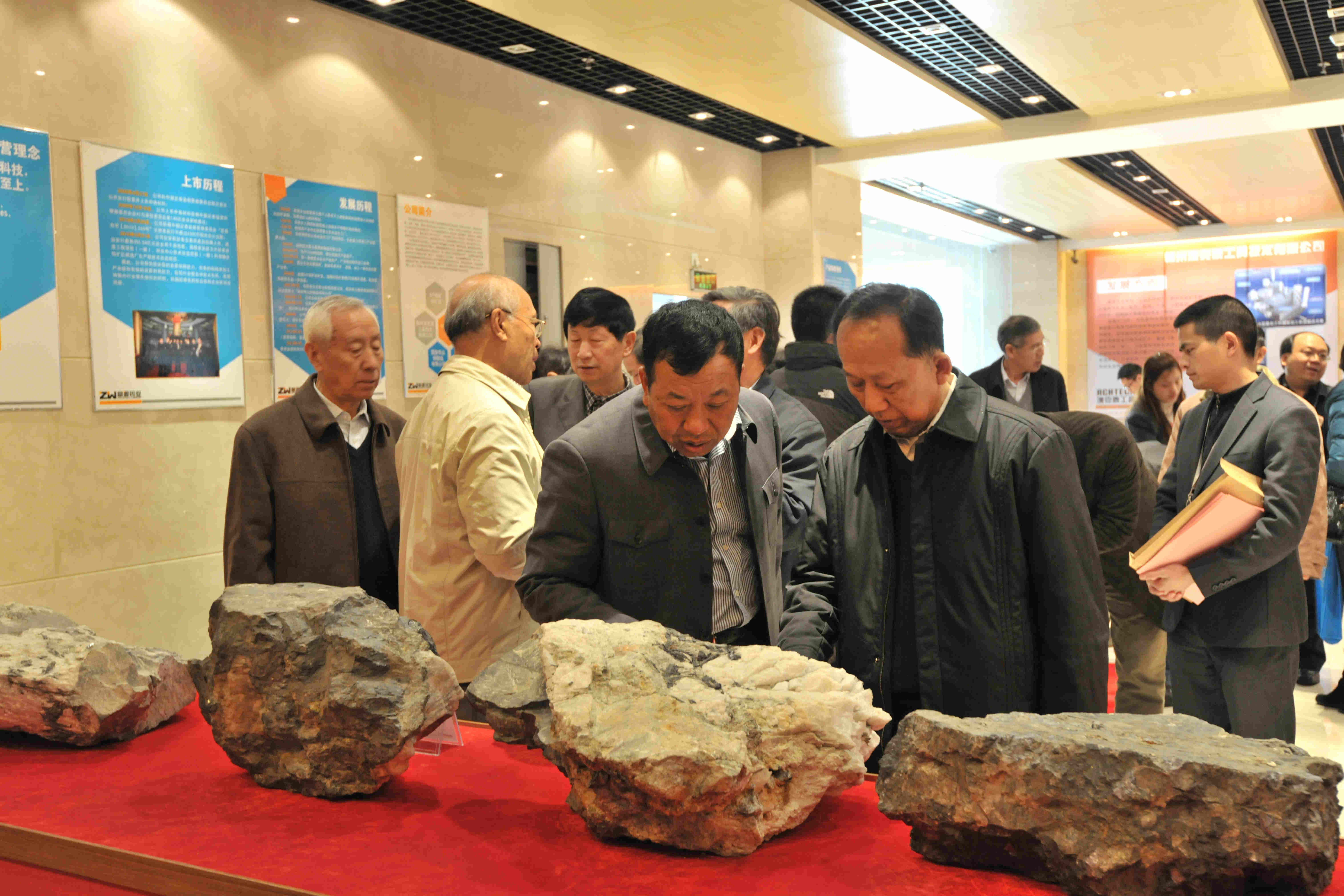 章源钨业获得发明专利授权:“高流动性纯相二硼化钨及其制备方法”