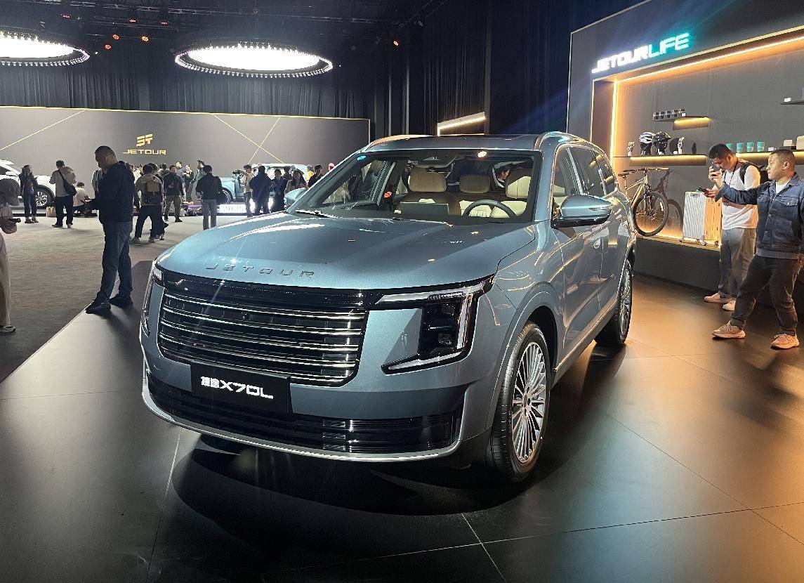 捷途“路虎”9.99万元起售,拉低大七座SUV门槛抢占油车市场