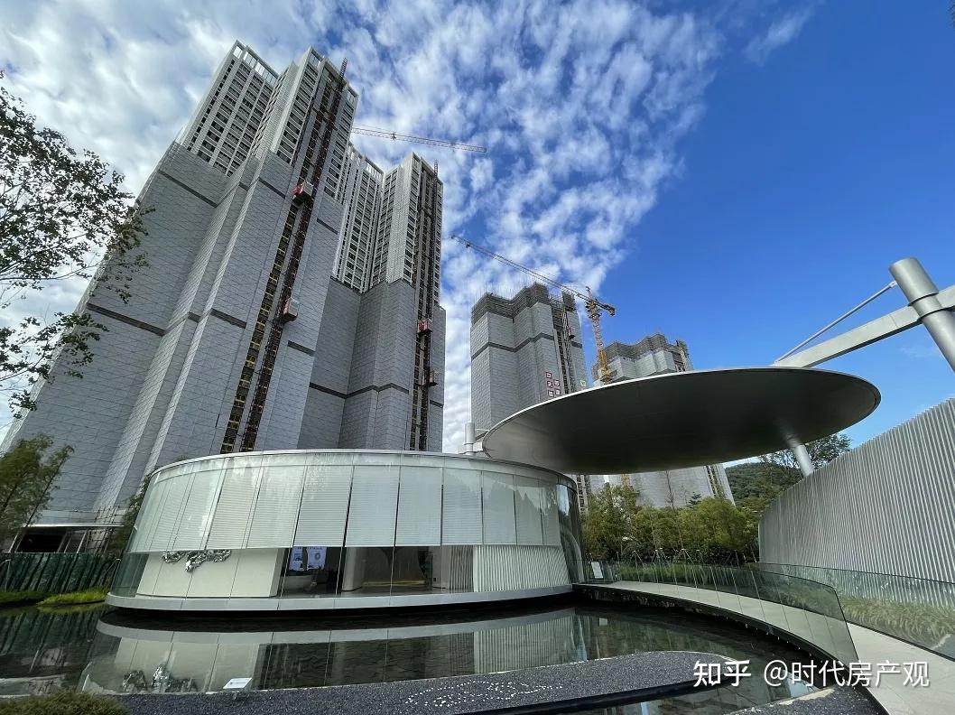 和中财办原副主任尹艳林聊了两小时：反内卷、房价、股市、“十五五”和改革