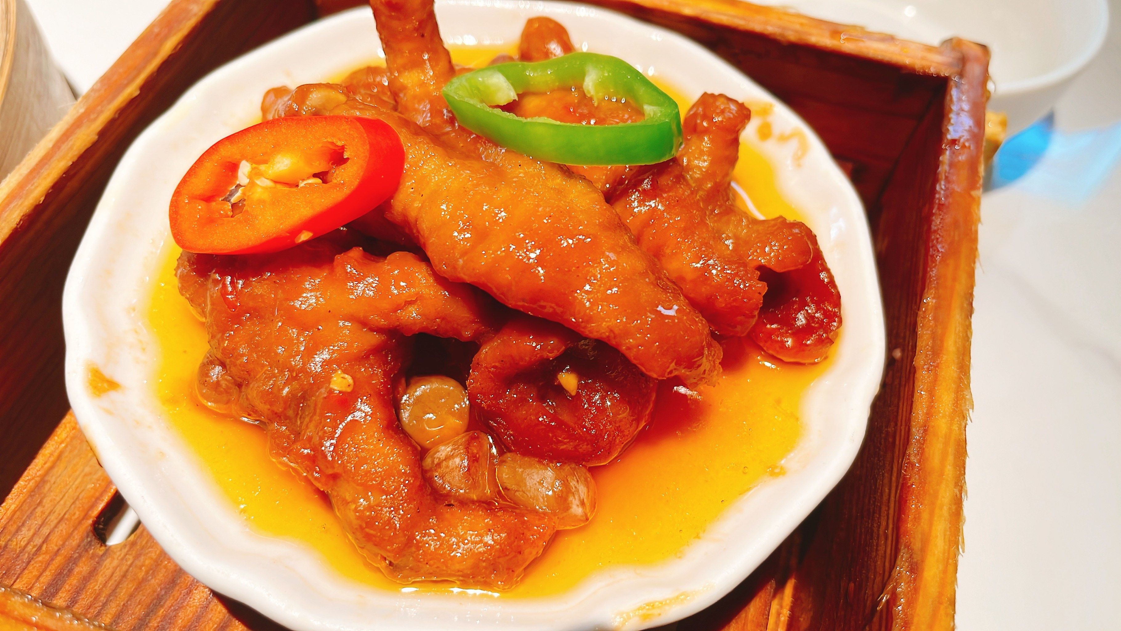 从上海凤凰看中华老字号品牌高端化升级的道法术