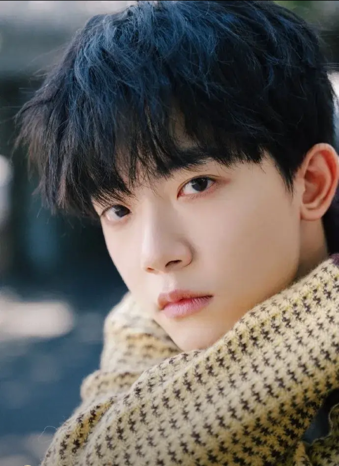 央视起底直播带货弹幕乱象 全国首张“职业弹幕人”罚单开出!