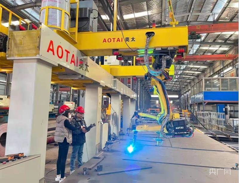 湖南发展与嘉禾县签署意向协议拟24亿元投建光伏发电项目