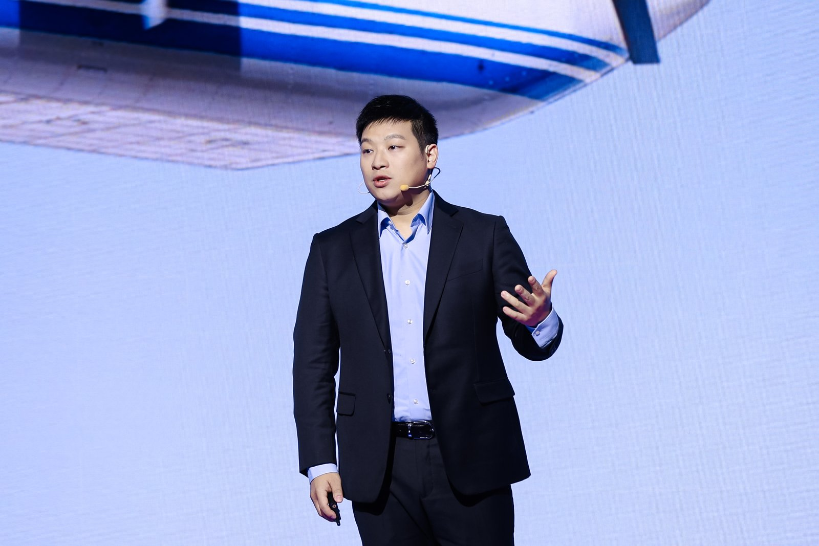 前沿技术竞相亮相竞逐低空新蓝海