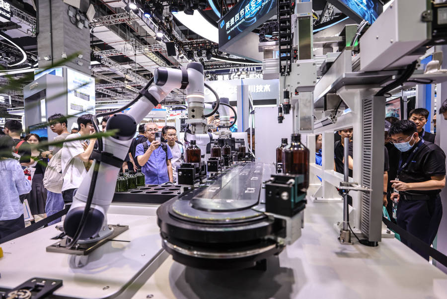 安联锐视：AI端侧产品深化大模型合作 特种机器人转型成效初显