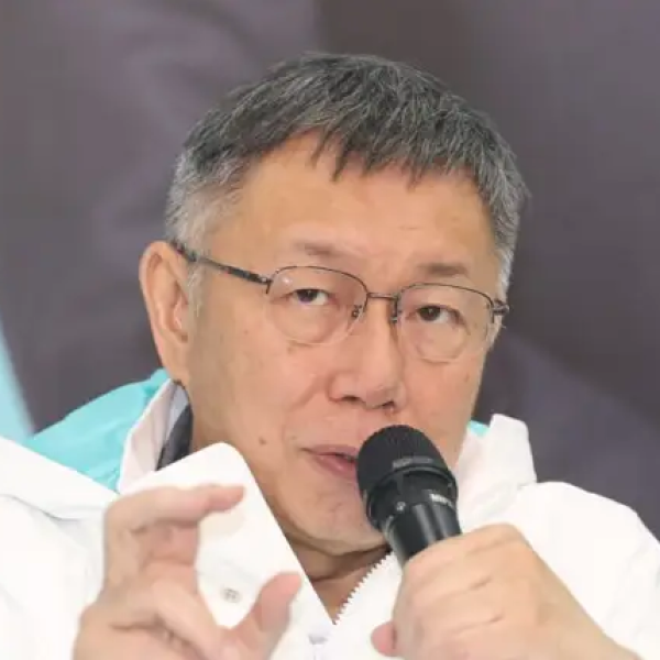 台海观澜 | 张亚中事了拂衣去，赵少康不舍利与名