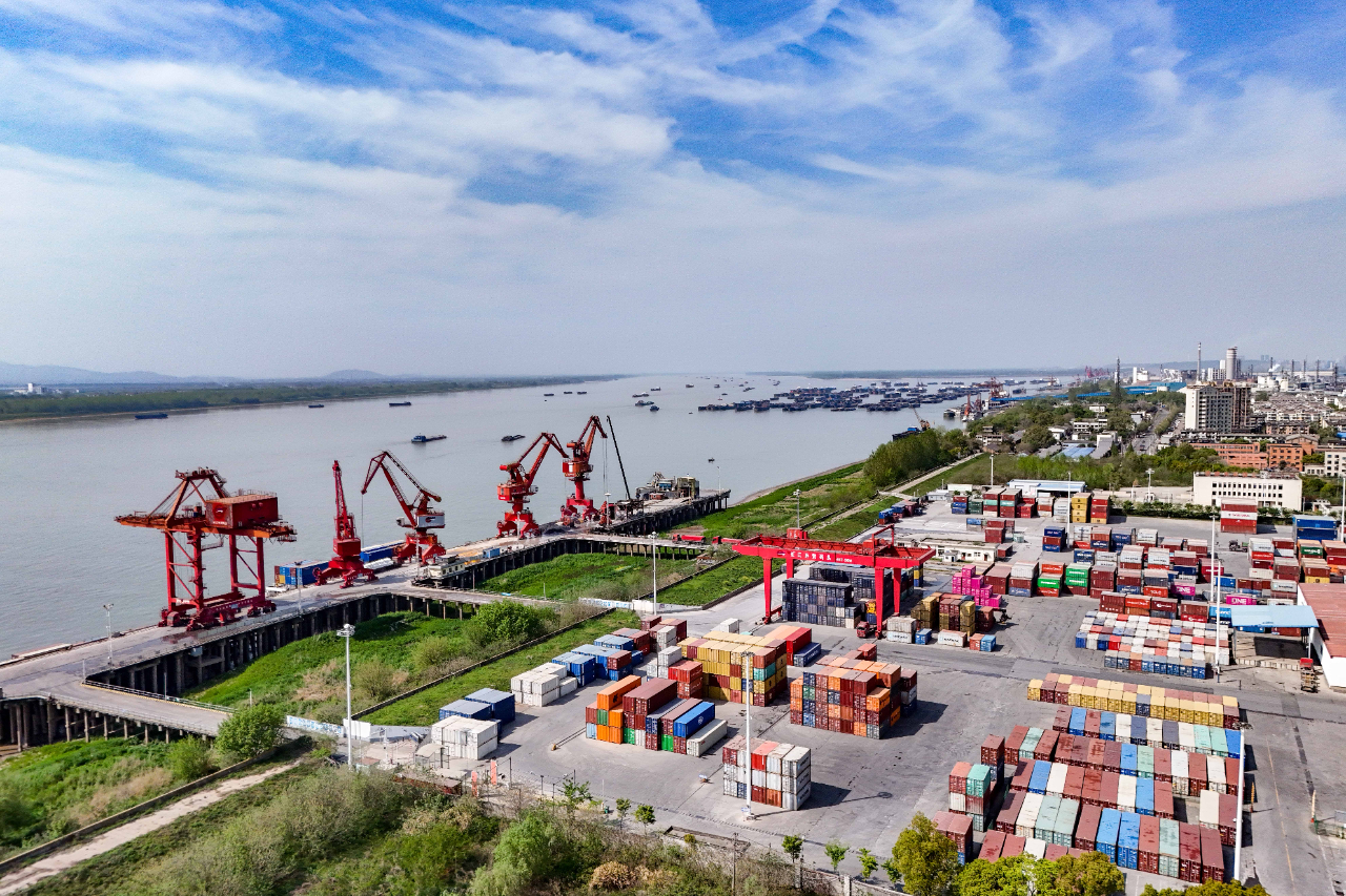 国家外汇管理局：9月我国国际收支货物和服务贸易进出口规模47362亿元，同比增长6%