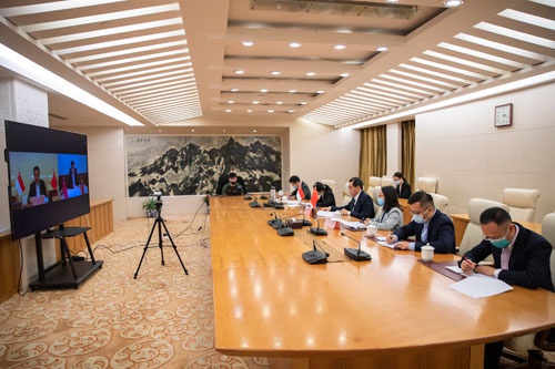 中新举行双边合作机制会议高官会