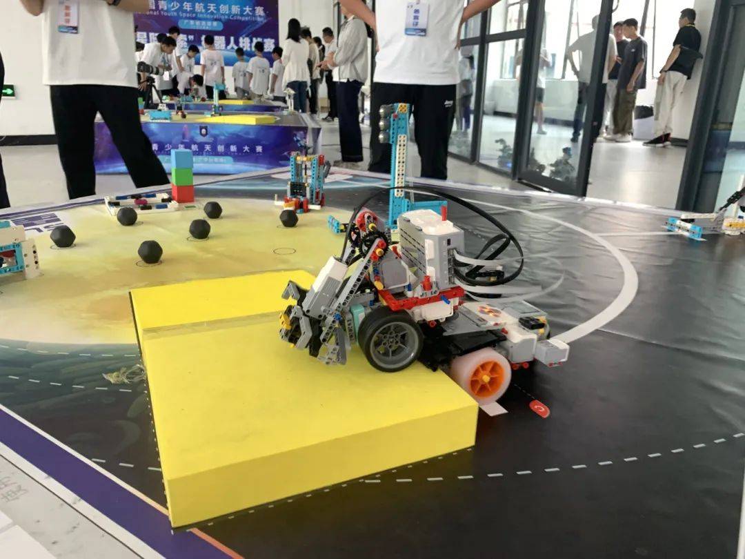 十五运会赛场内外上演“科技秀”