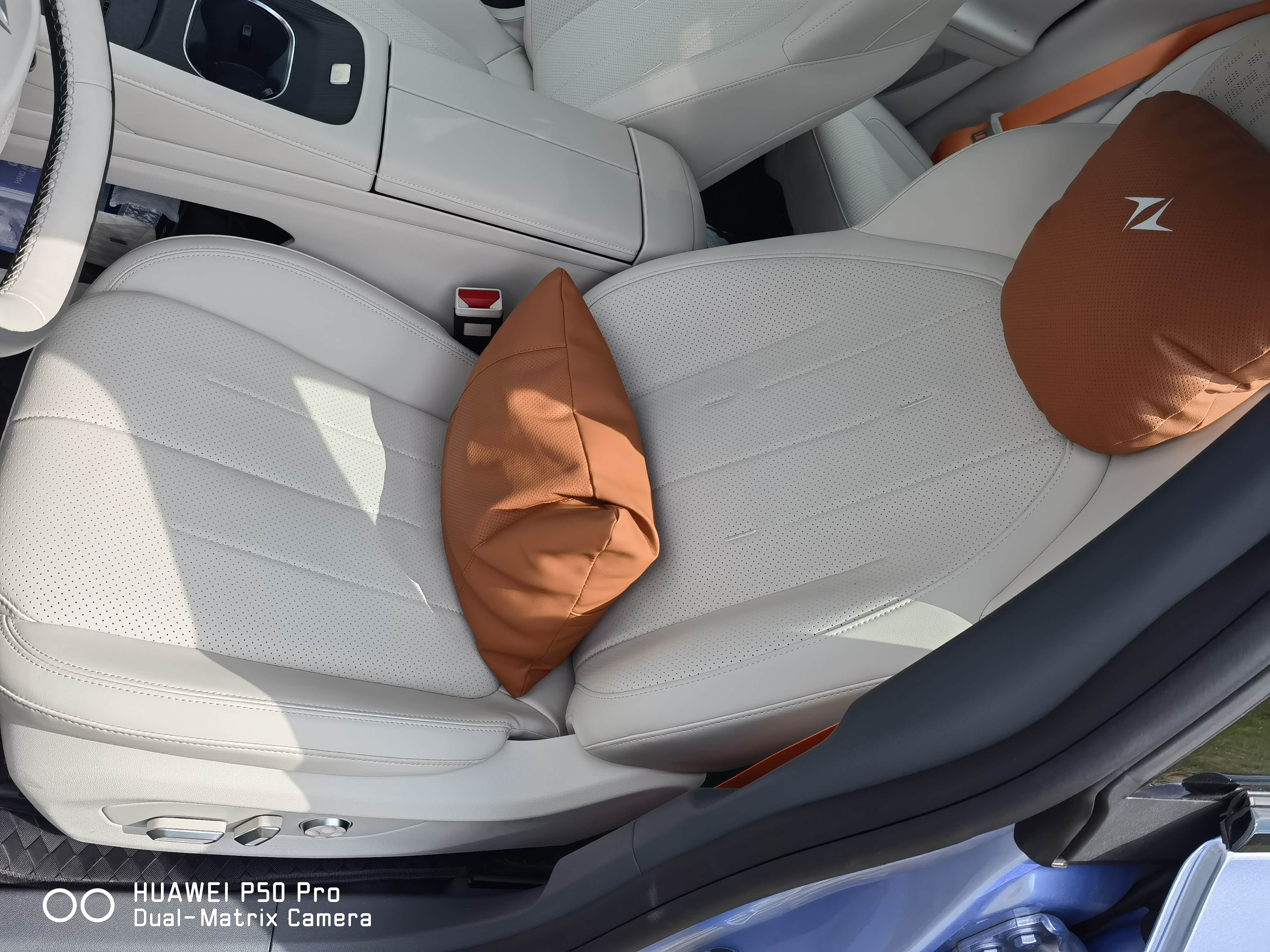 “半价小米”来了,奕派007+想做“年轻人的第一台四驱轿跑”