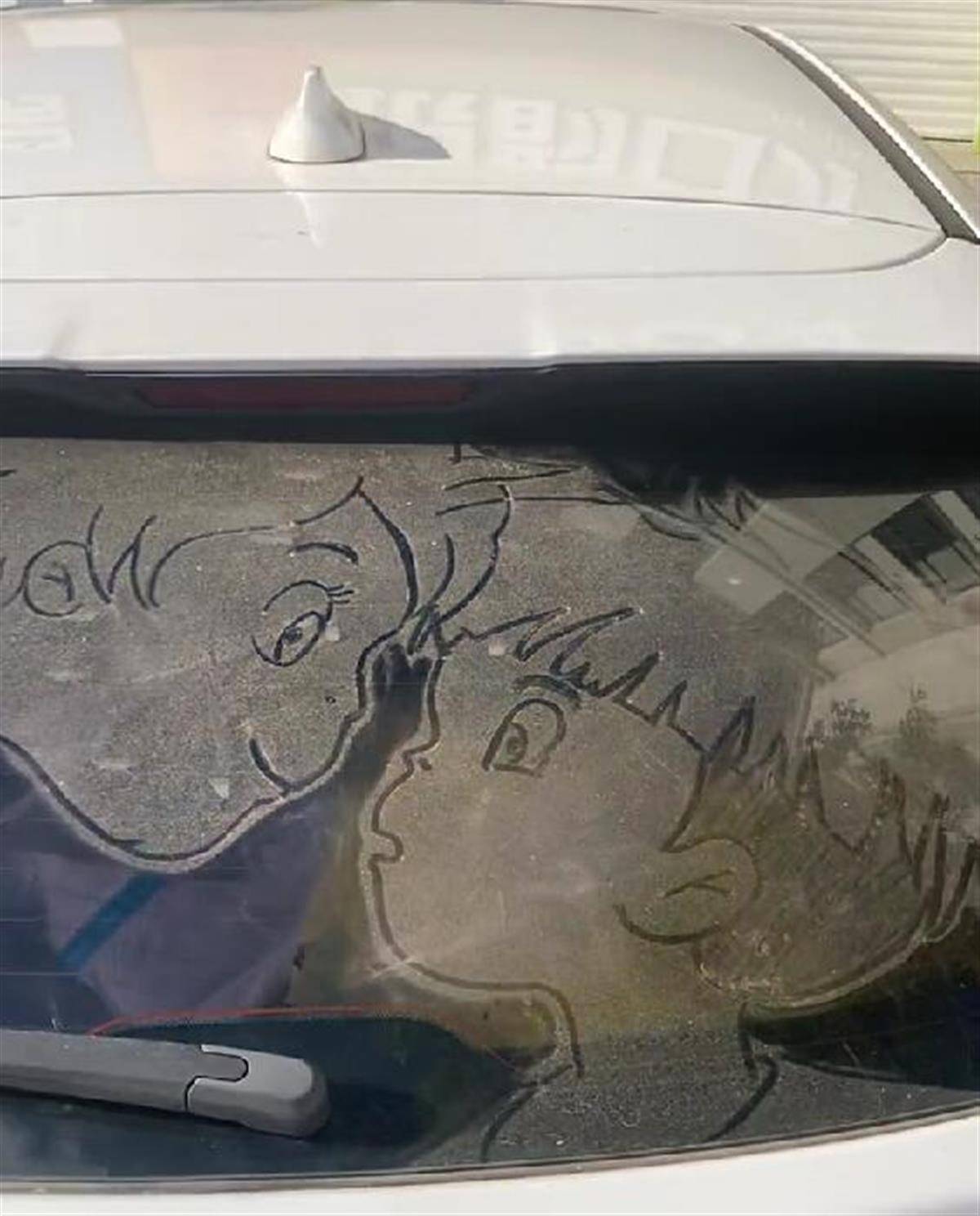 “未见车,先付全款?”极氪车主声讨车企税补“变脸”