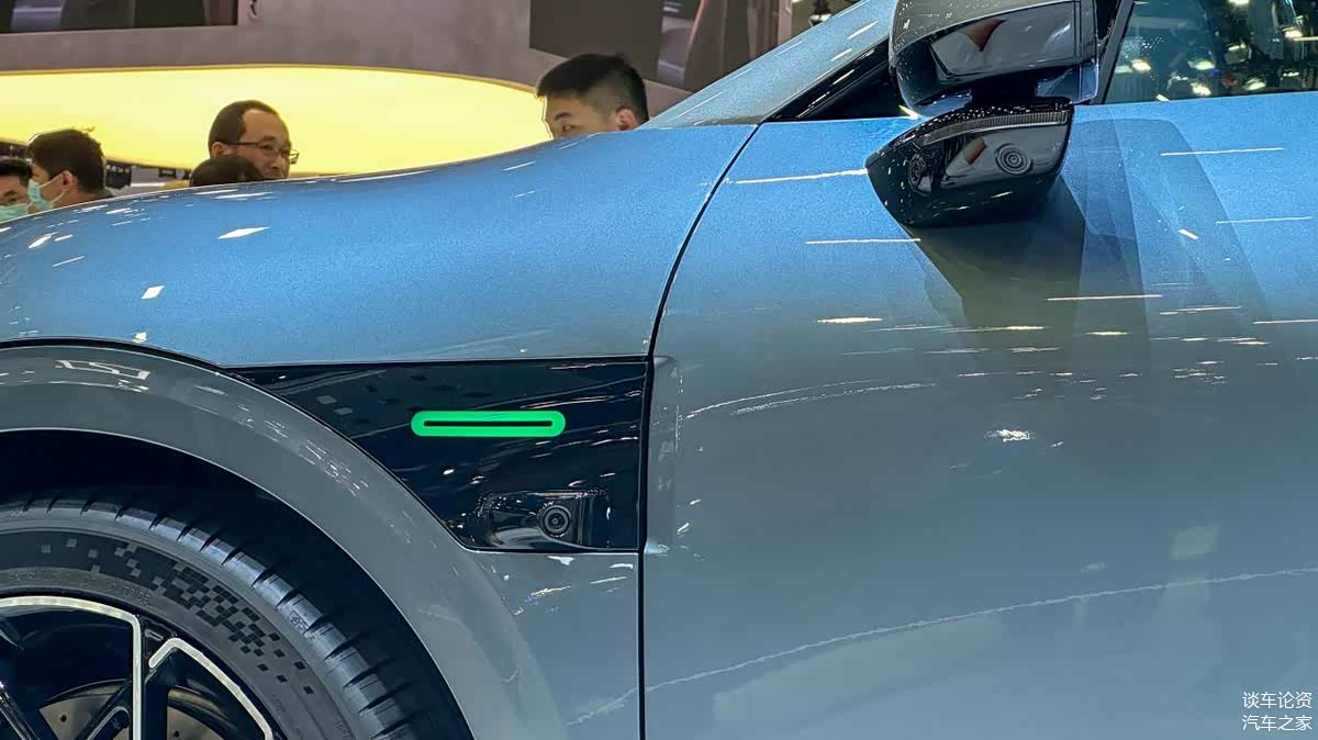 “未见车,先付全款?”极氪车主声讨车企税补“变脸”