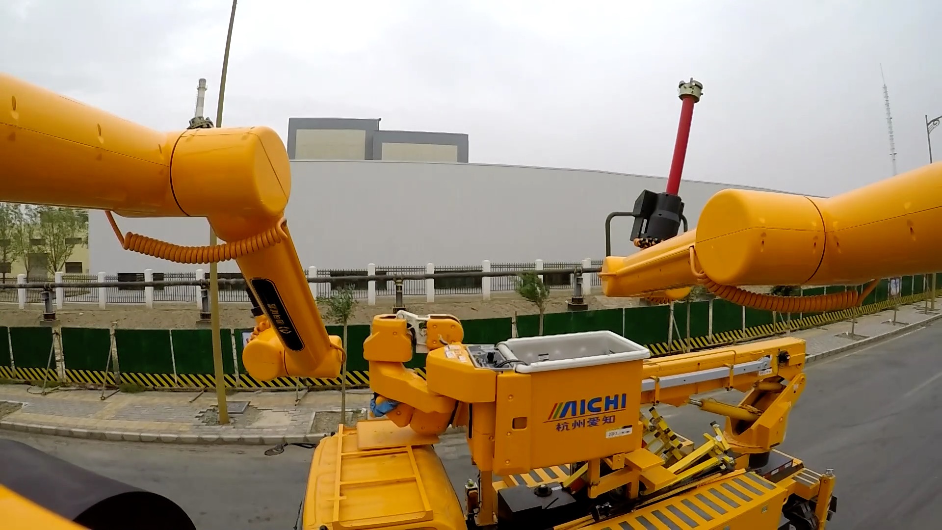 中创智领拟募资不超43.5亿元 投建智能移动机器人制造基地等项目