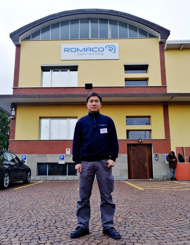 楚天科技预计2025年盈利2.35亿元至3亿元:63岁董事长唐岳上年薪酬285万 职工人均薪酬27万