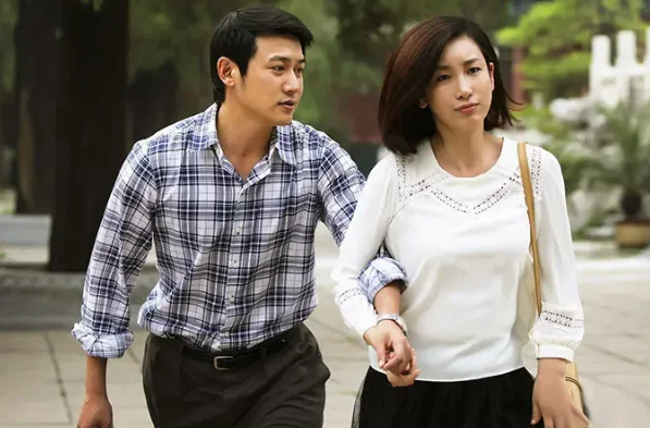 药明合联迎娶东曜药业上演黑色幽默:31亿“彩礼”刚备好,自家股价“塌了房”