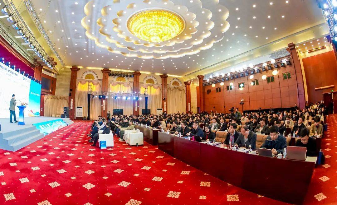 华民股份：已实现G12等大尺寸单晶硅棒稳定量产 抢抓太空光伏等新兴领域机遇