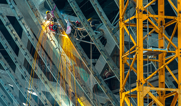 钢铁板块发力走高 酒钢宏兴、武进不锈等涨停