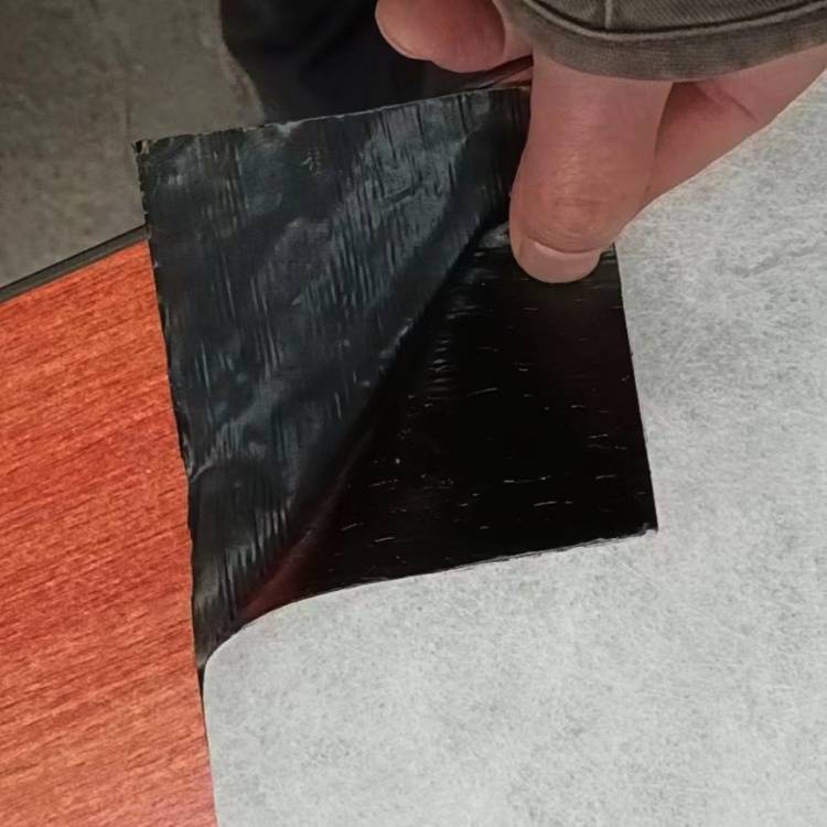 美的集团获得发明专利授权:“低球压痕直径低浮纤玻纤增强聚酯材料及其制备和应用”