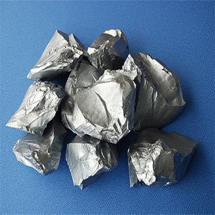 多晶硅主流产品本周罕见无成交 一季度光伏订单能见度仍显不足