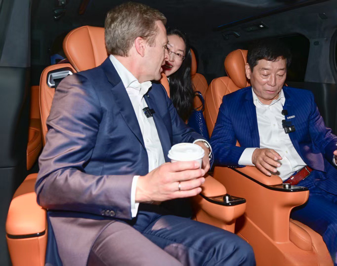 纸业巨头“去家族化”近五年，80后“接班人”连辞总裁、董事长