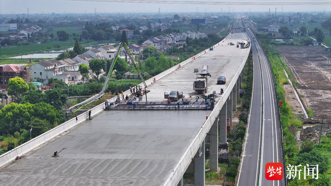 动力电池赛道密集突破 技术前沿多路并进