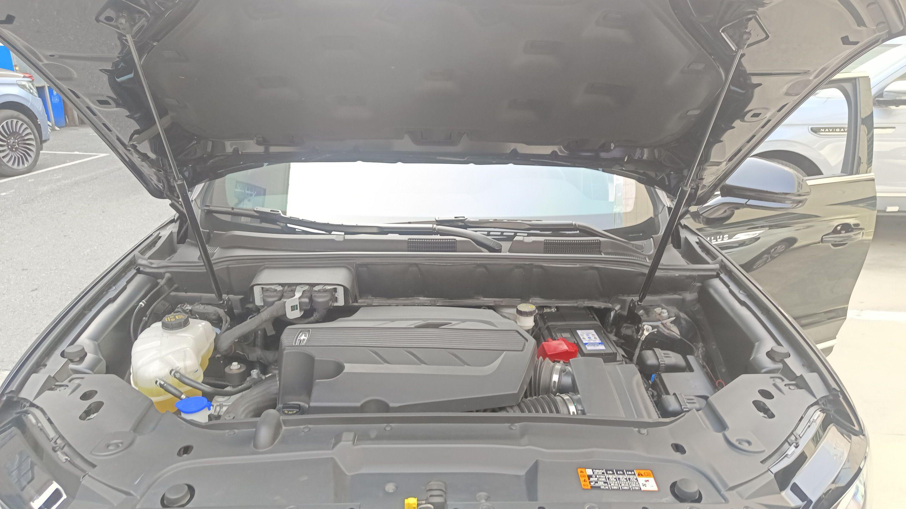 福特召回部分林肯航海家汽车：左外后视镜或装配平面镜镜片