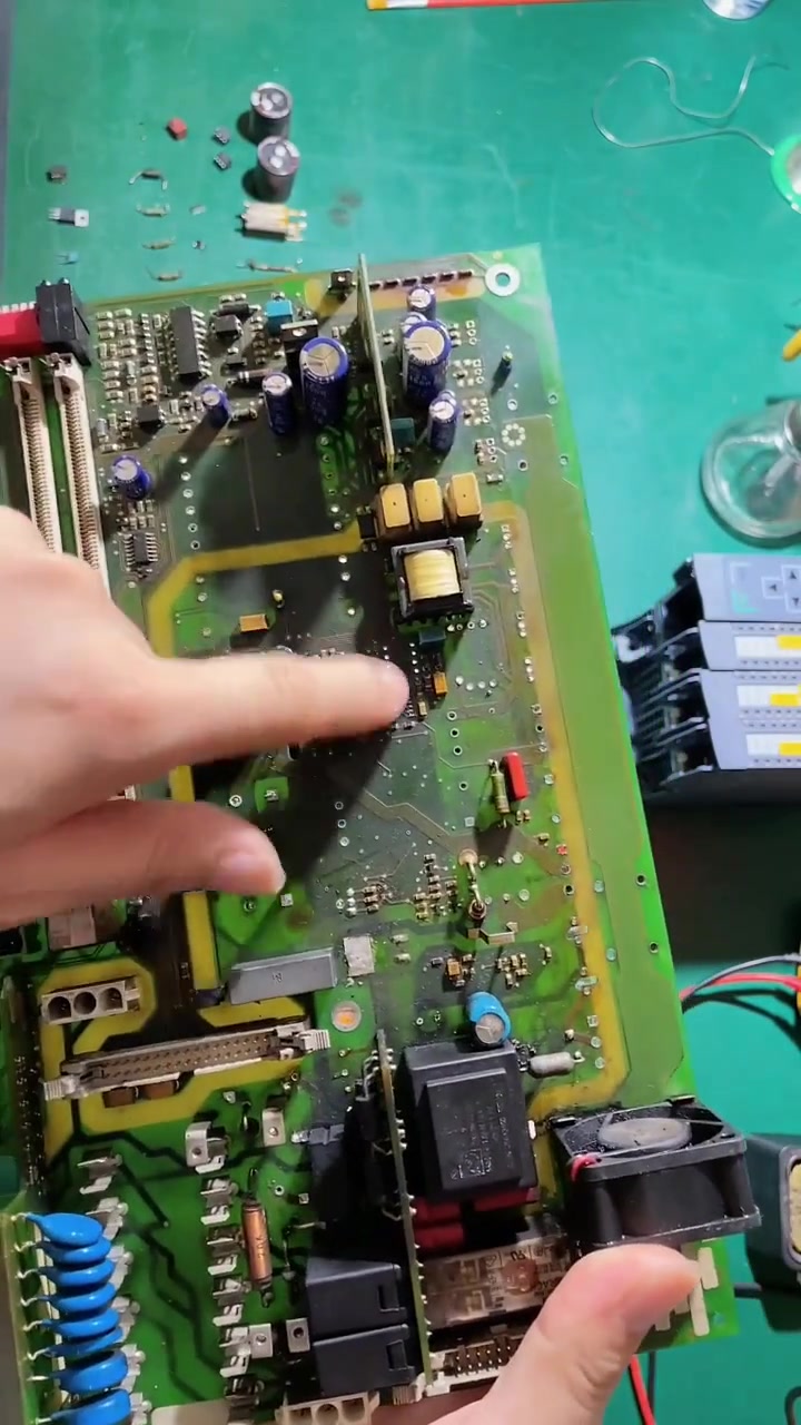 格力电器获得发明专利授权:“PCB电路板电磁辐射干扰预测方法、装置、设备及介质”