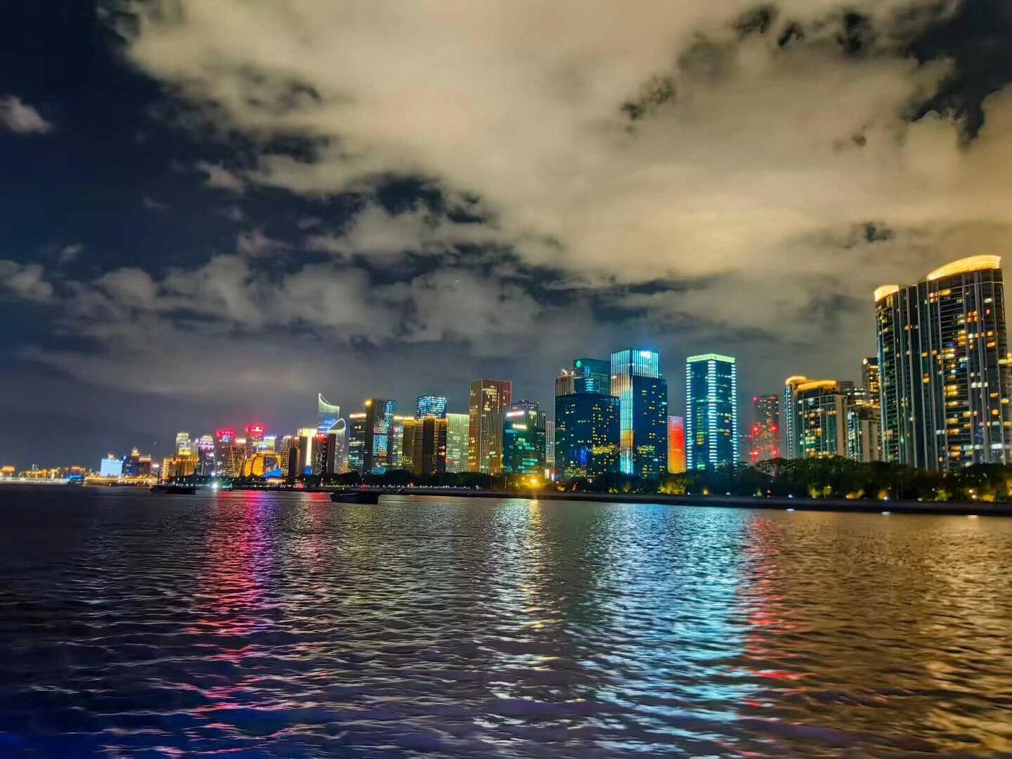 中芯国际赵海军:去年四季度淡季不淡 预计今年月产能增量折合12英寸晶圆约4万片