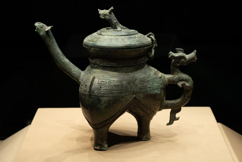 清华艺博“中国之中”：一站式饱览中原珍宝