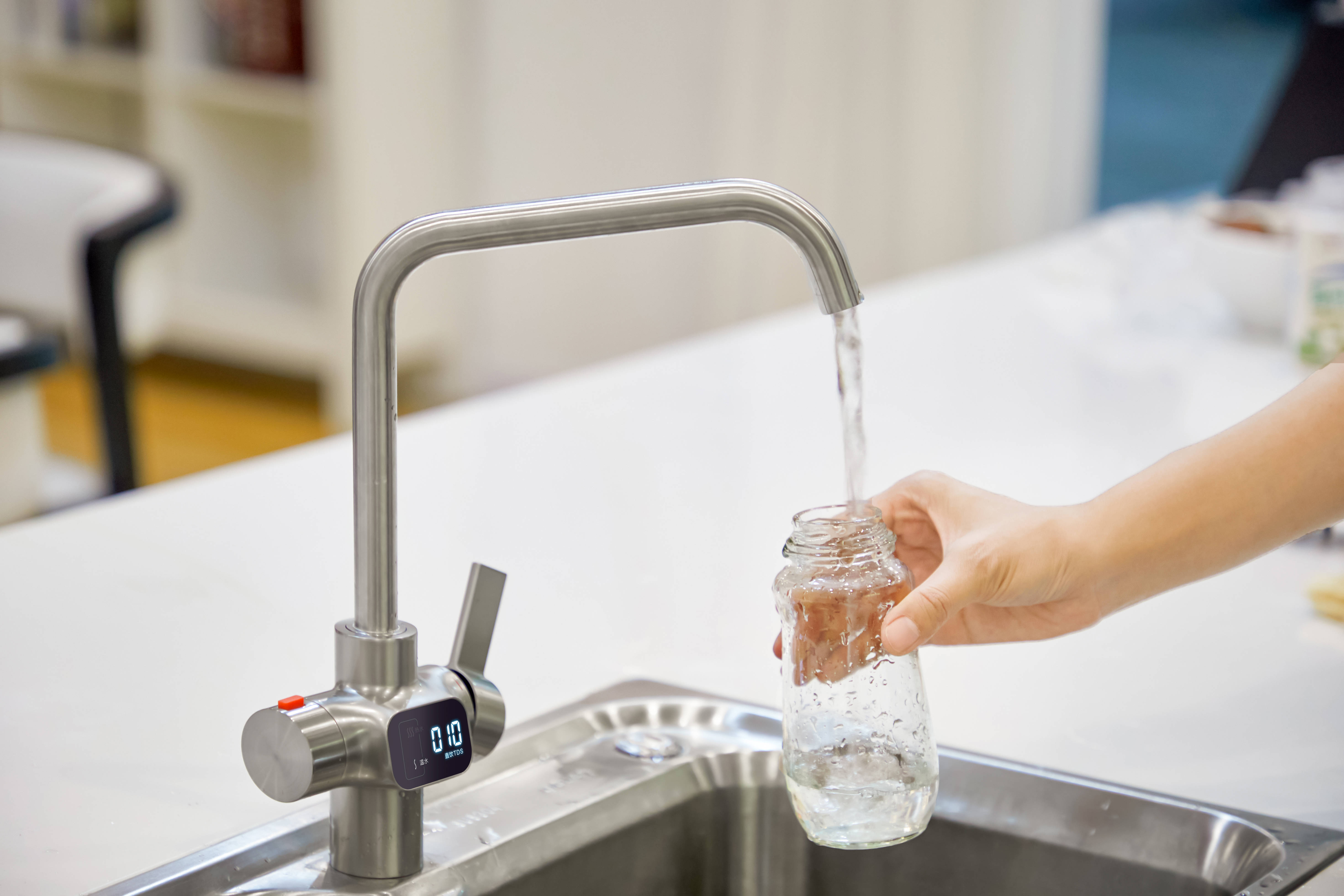 美的集团获得实用新型专利授权：“热罐组件和净热一体机”