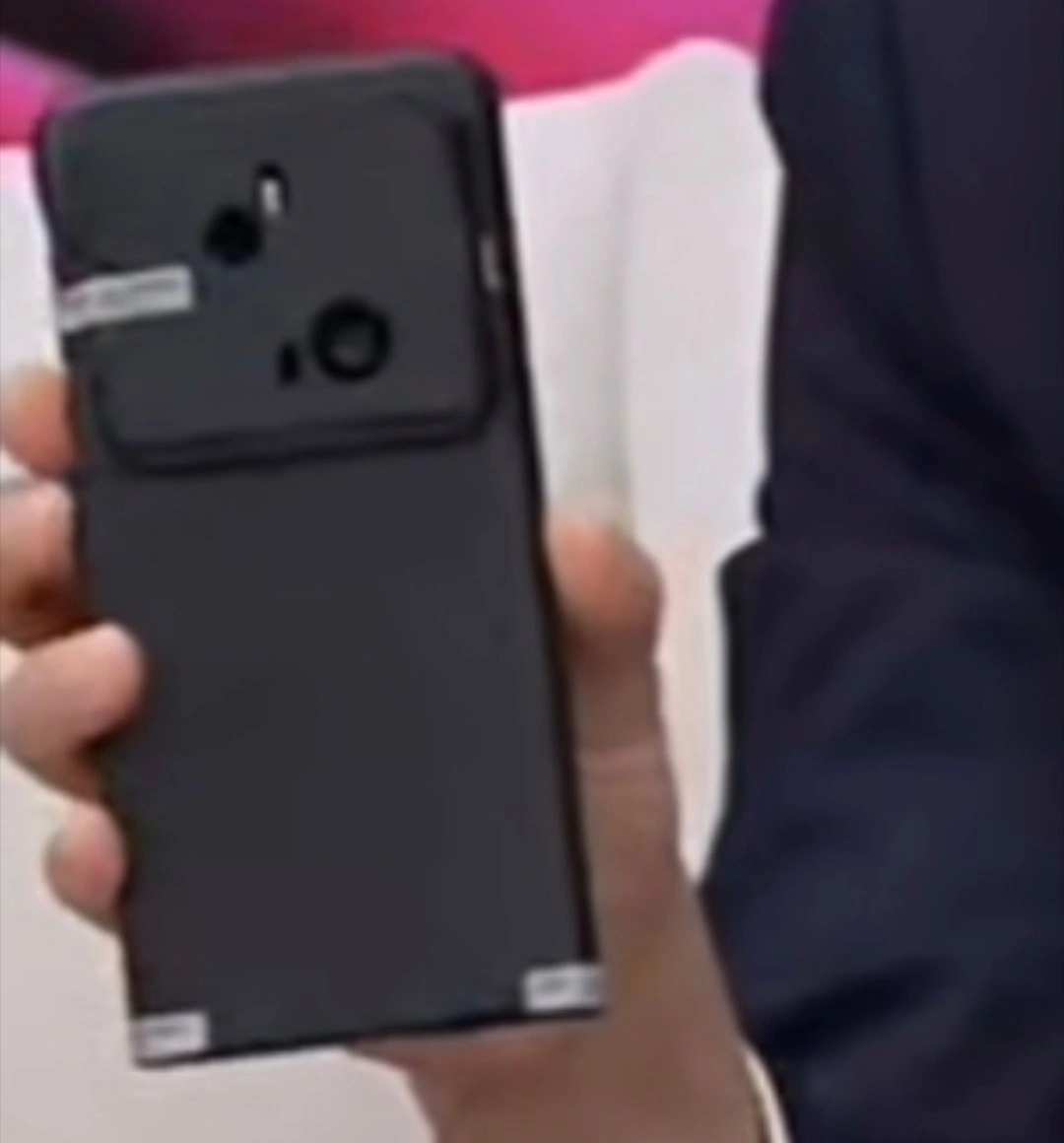 601777，提名荣耀前CEO赵明为董事候选人